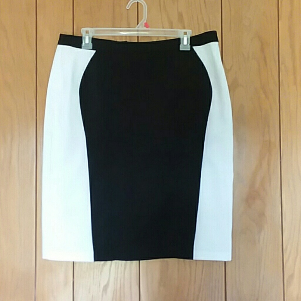 GIMSON*LATIMER SKIRT - Picture 1 of 3